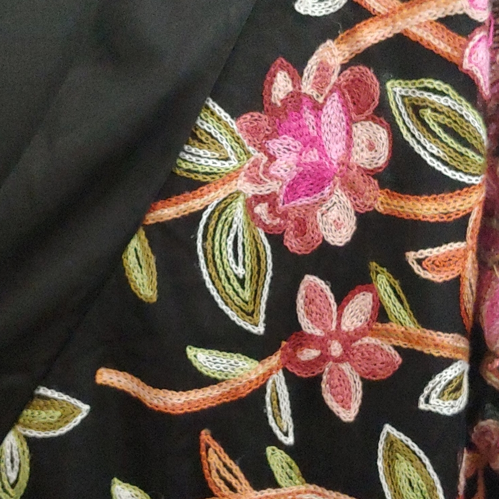Sheer Floral Embroidered Sleeve Dress!! - Picture 5 of 7
